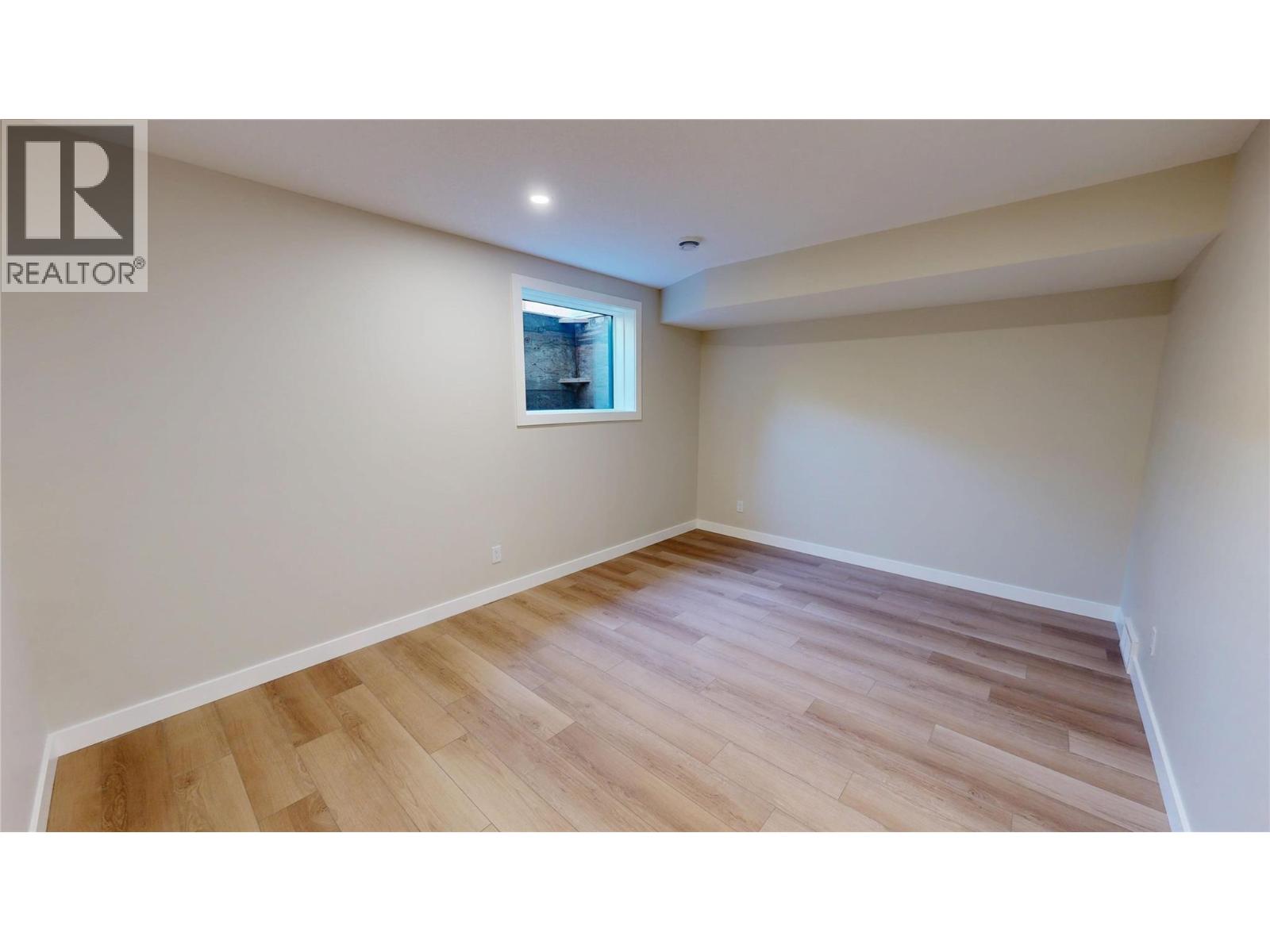 7114 MORGAN LANE - 28