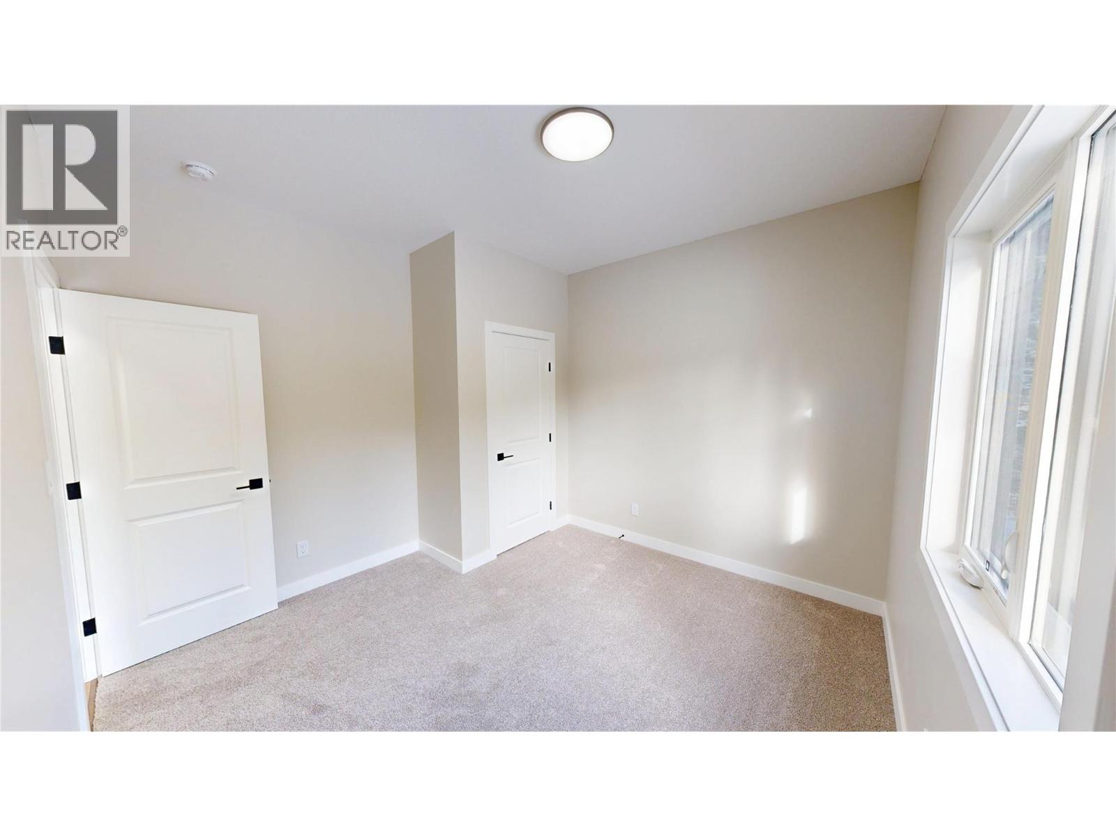 7114 MORGAN LANE - 21