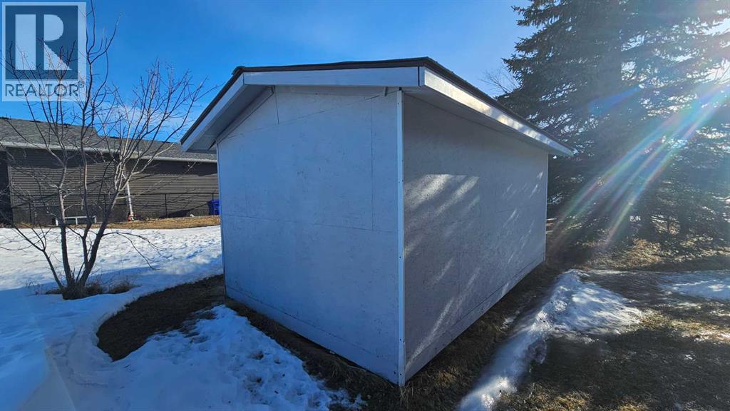 5326 IMPERIAL Lane - Photo 4 of 5, Coronation, Alberta