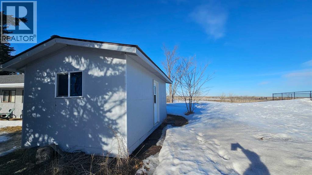 5326 IMPERIAL Lane - Photo 5 of 5, Coronation, Alberta