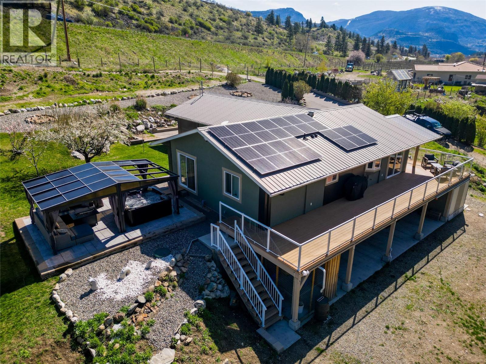 1998 Hwy 97 Highway, Okanagan Falls