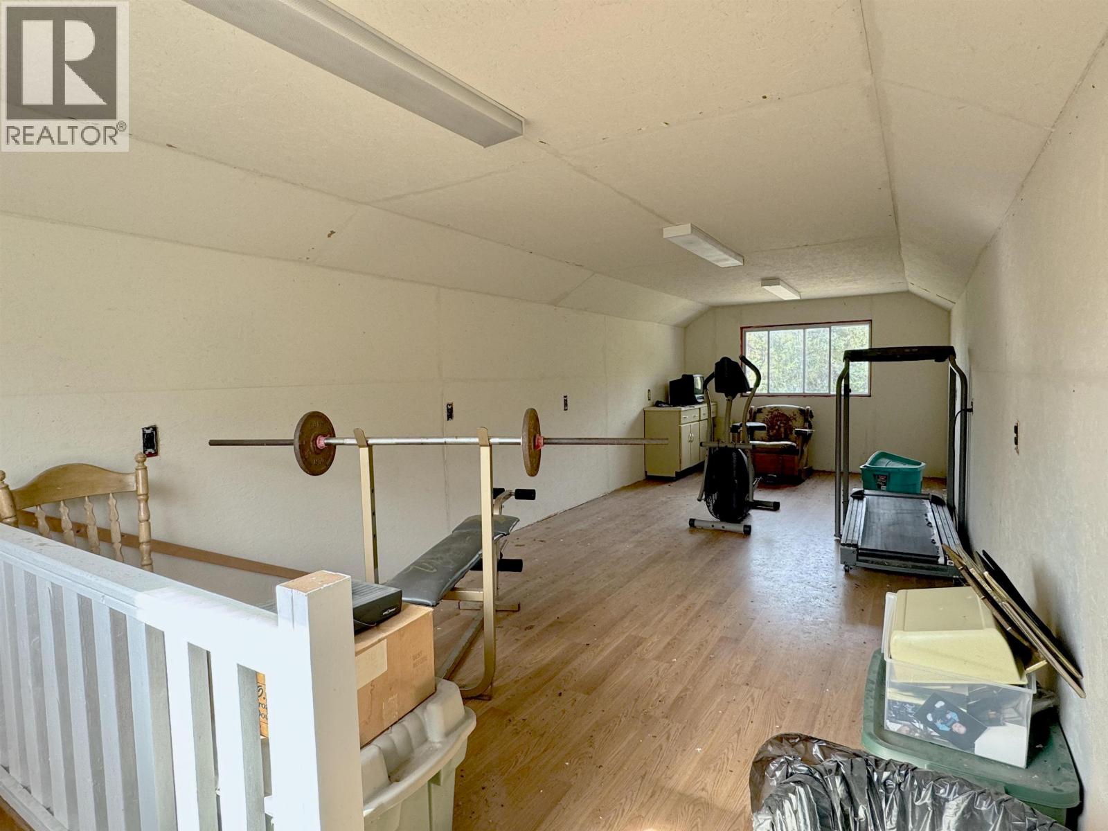 8043 83 MILE ROAD, Lone Butte