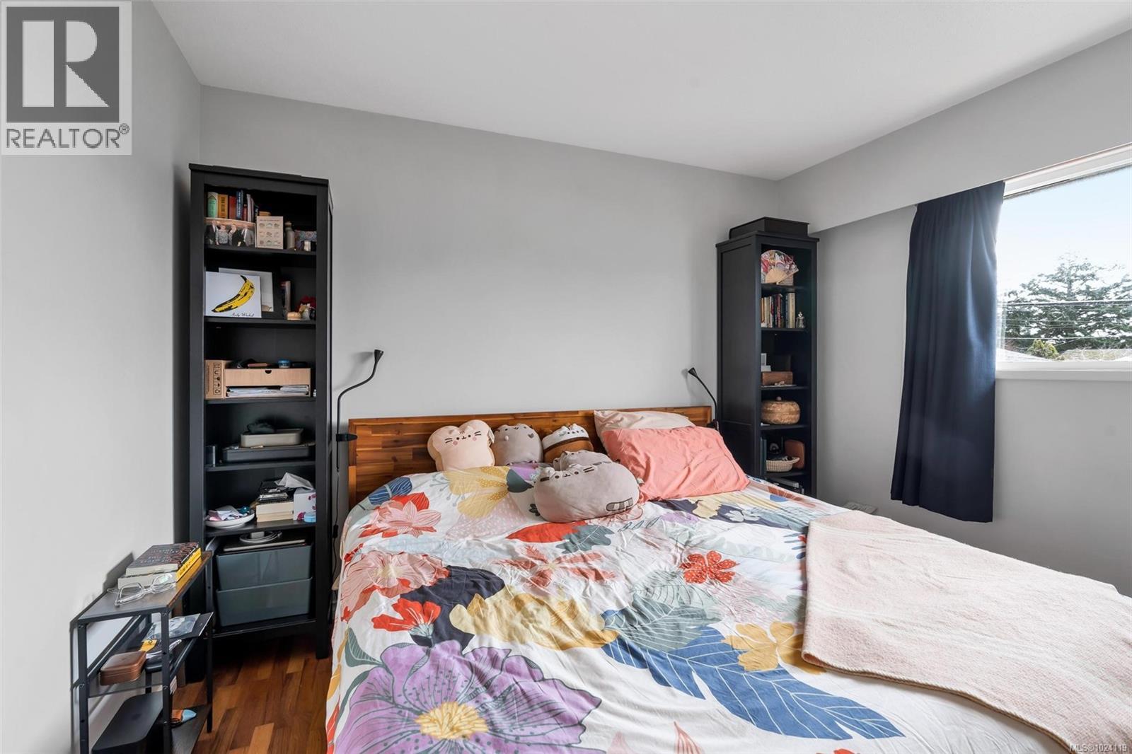  1725/1727 Ashdale Place, Saanich