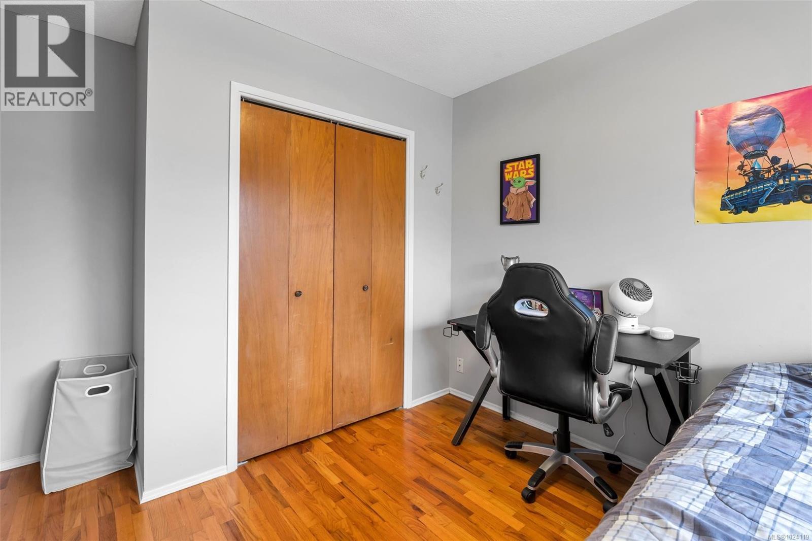  1725/1727 Ashdale Place, Saanich