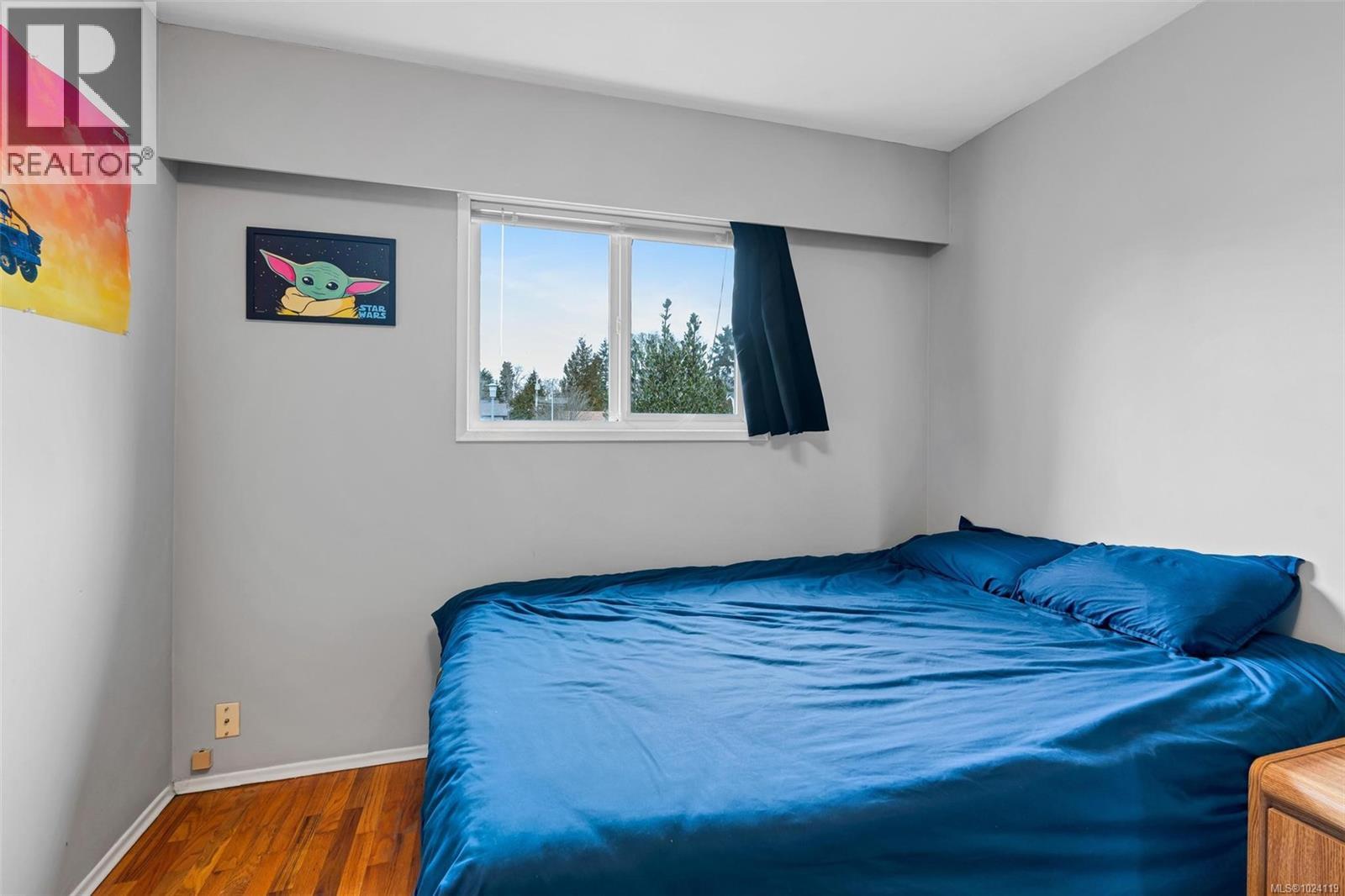  1725/1727 Ashdale Place, Saanich