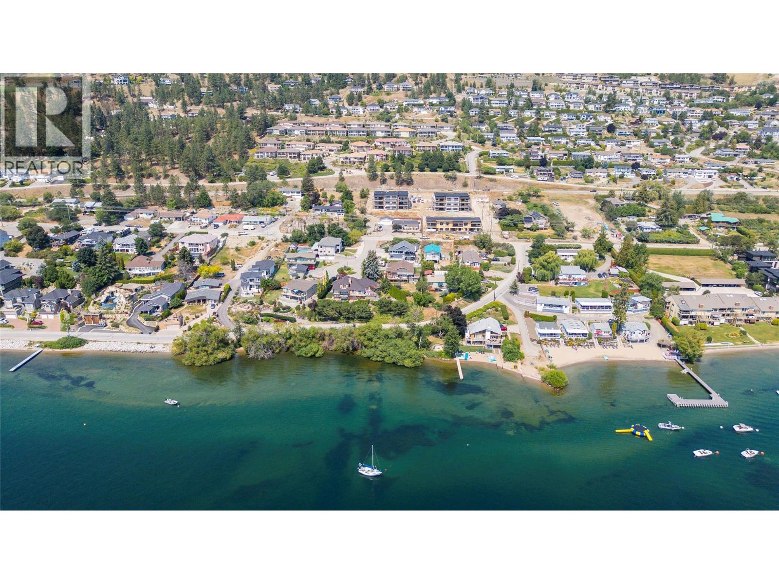 5318 Fulton Place, Peachland