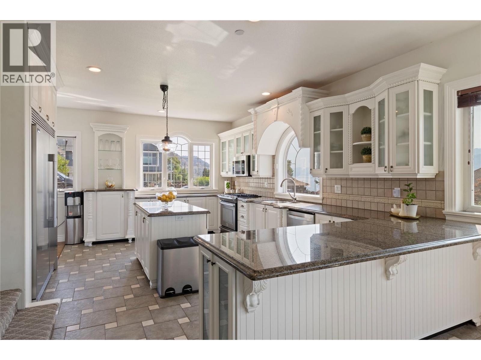 5318 Fulton Place, Peachland