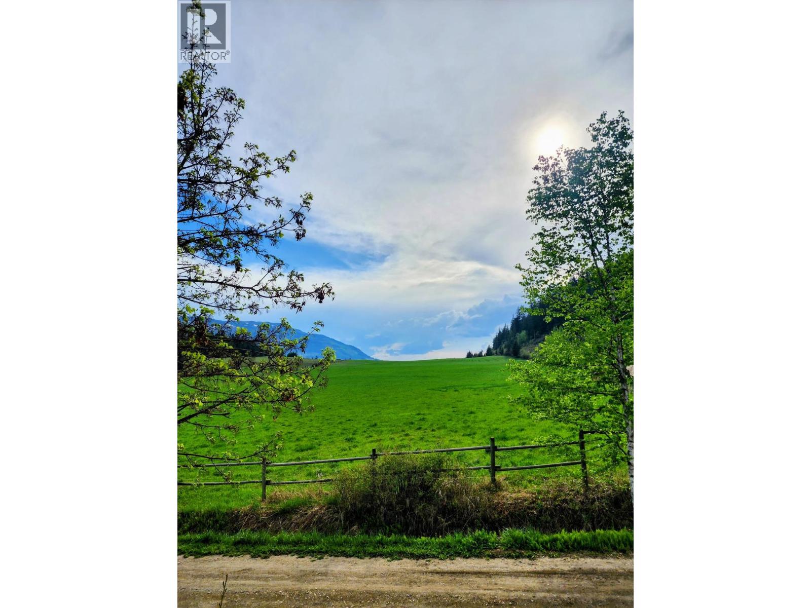 12 6696 Sunnybrae Canoe Point Road, Tappen