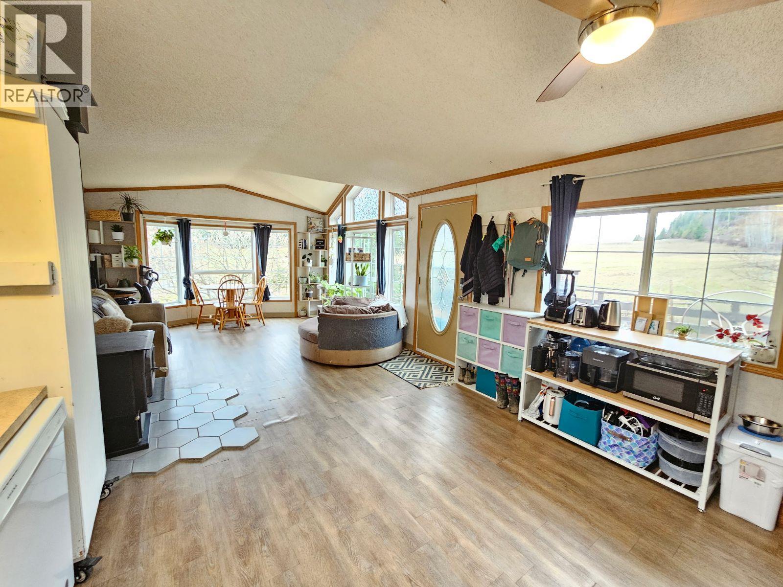 #12 6696 Sunnybrae Canoe Point Road - 26