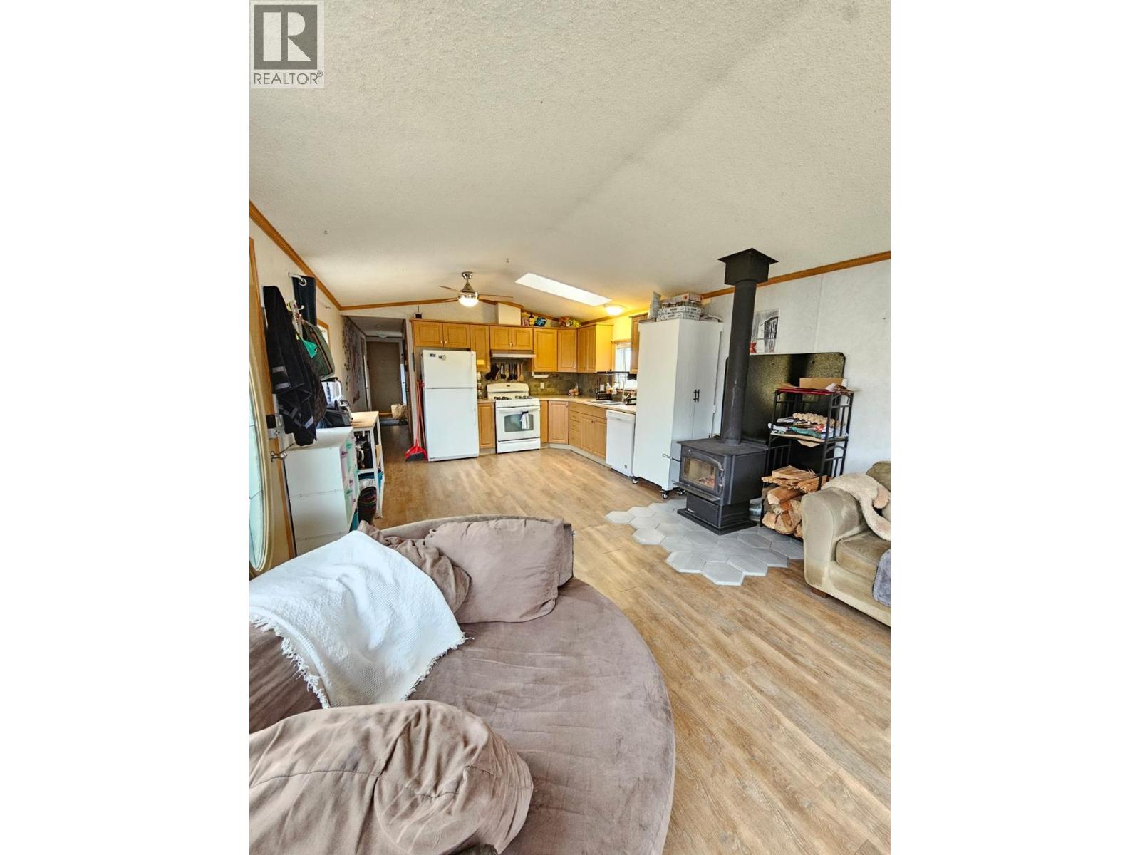 #12 6696 Sunnybrae Canoe Point Road - 28