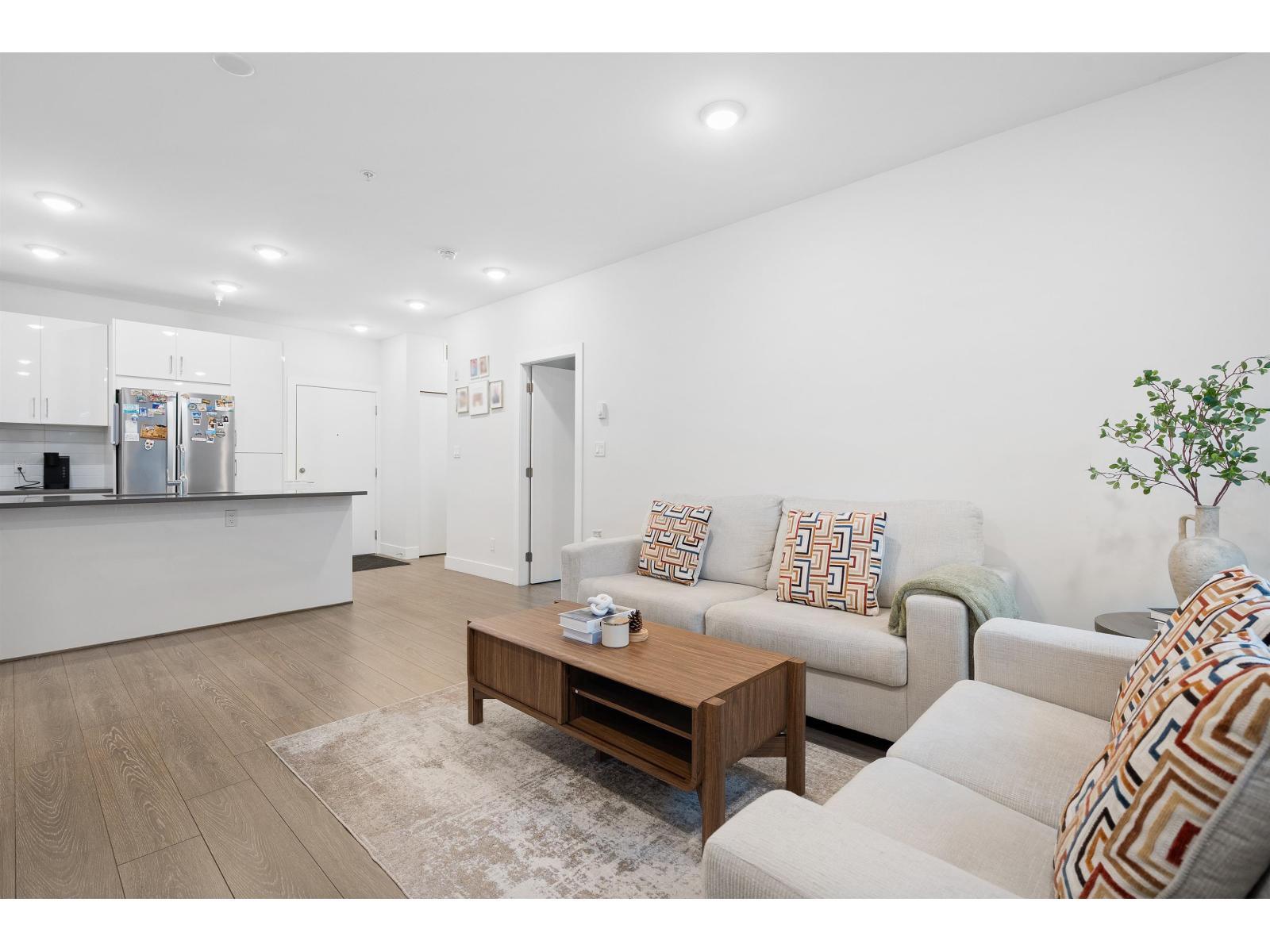 113 15351 101 Avenue - photo 2