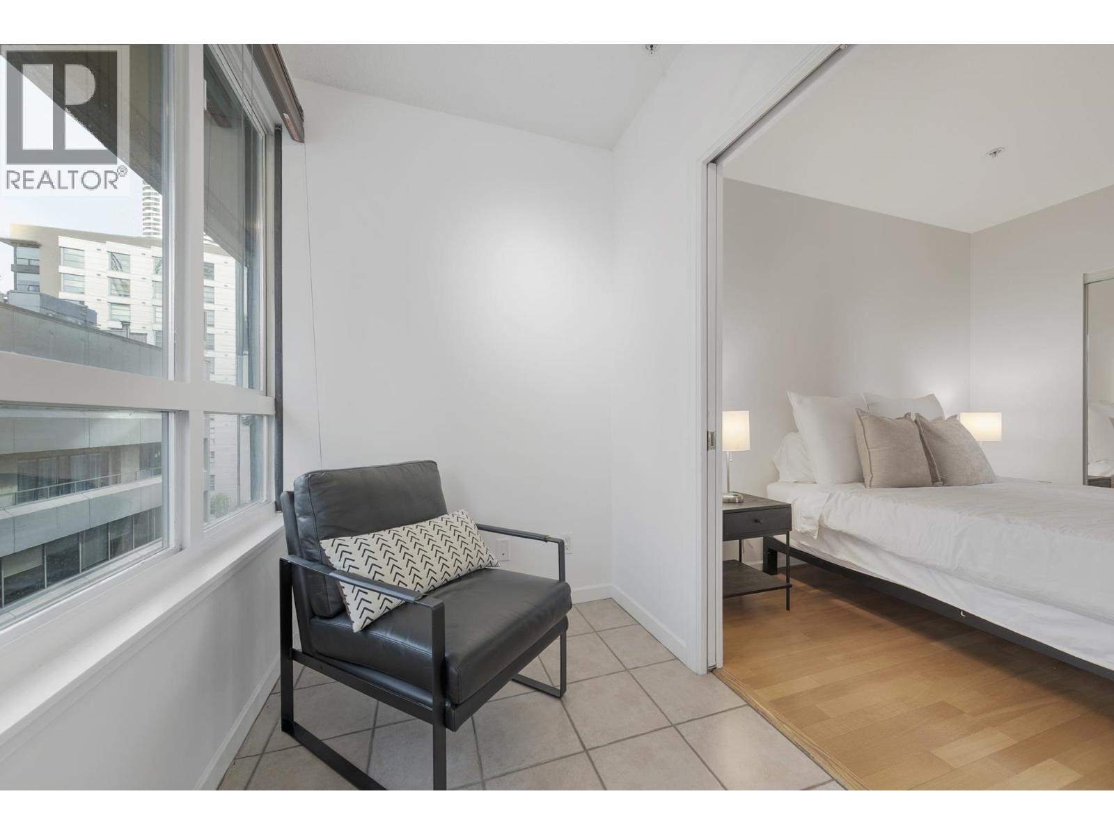 907 1177 HORNBY STREET