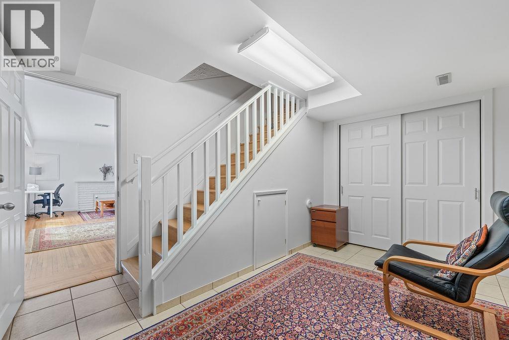 535 HOLDOM AVENUE, Burnaby