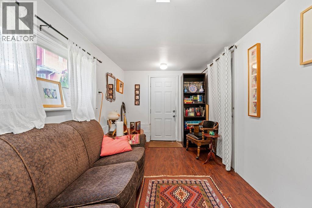 535 HOLDOM AVENUE, Burnaby