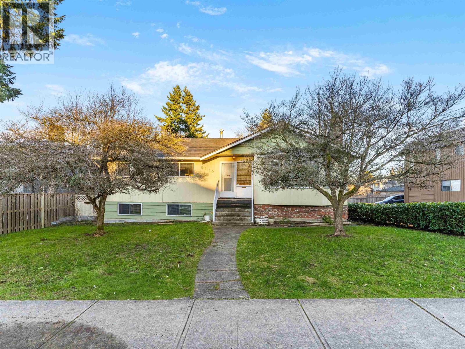 6870 6TH STREET, Burnaby