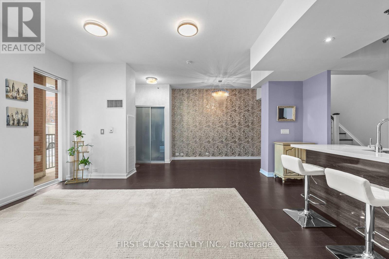 #TH1 220 GEORGE STREET - 11