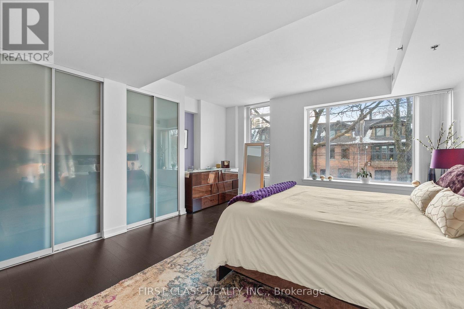 #TH1 220 GEORGE STREET - 29