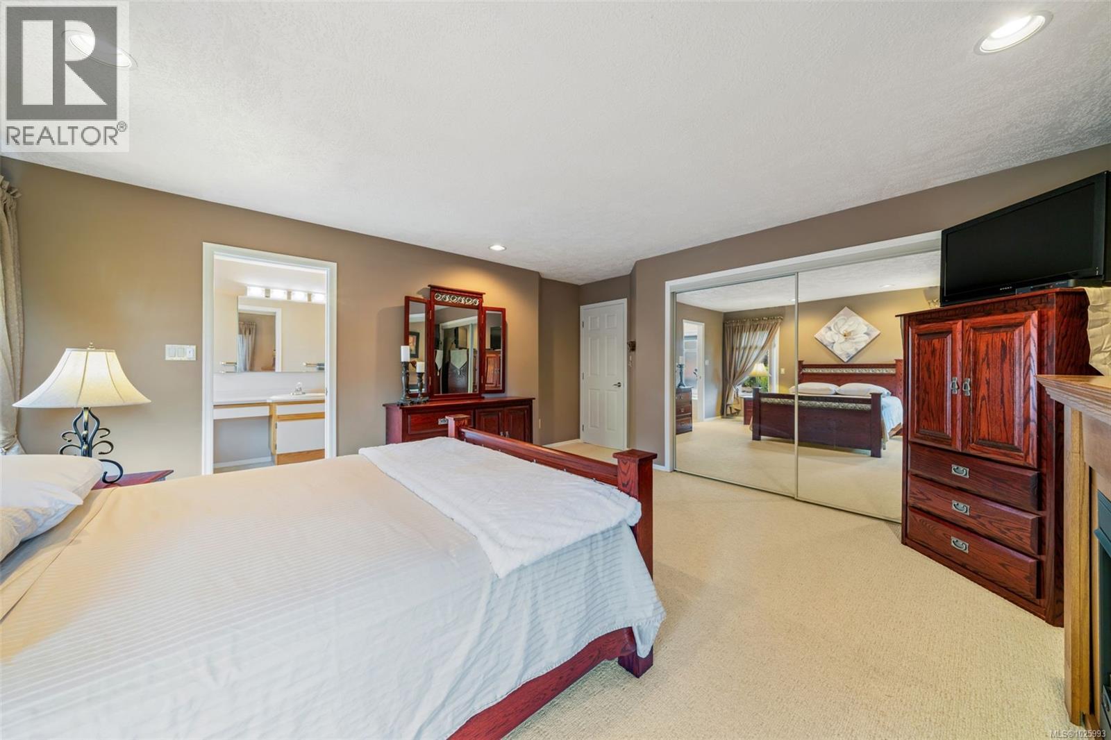 2391 Alta Vista Pl, Central Saanich