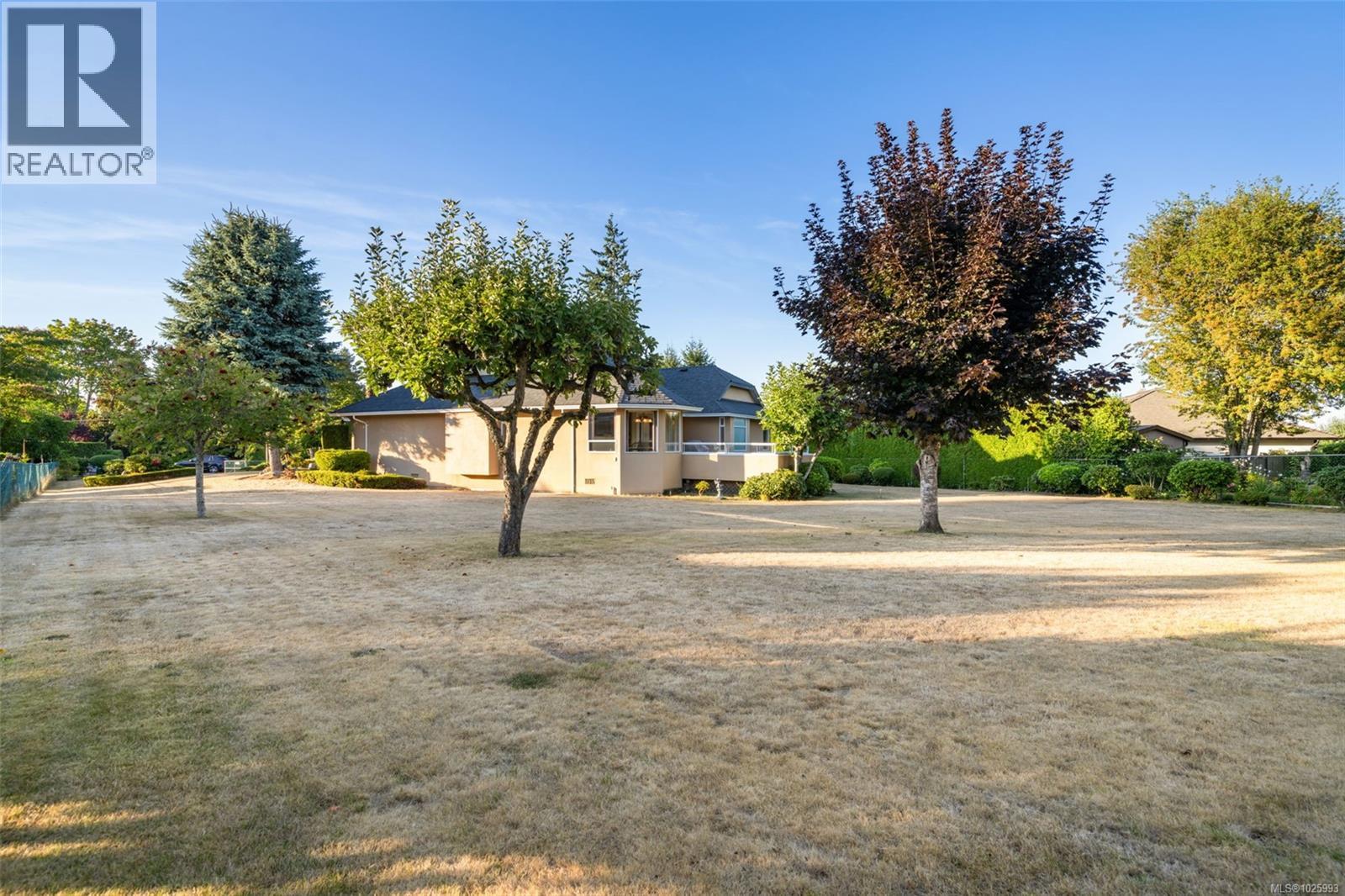 2391 Alta Vista Pl, Central Saanich