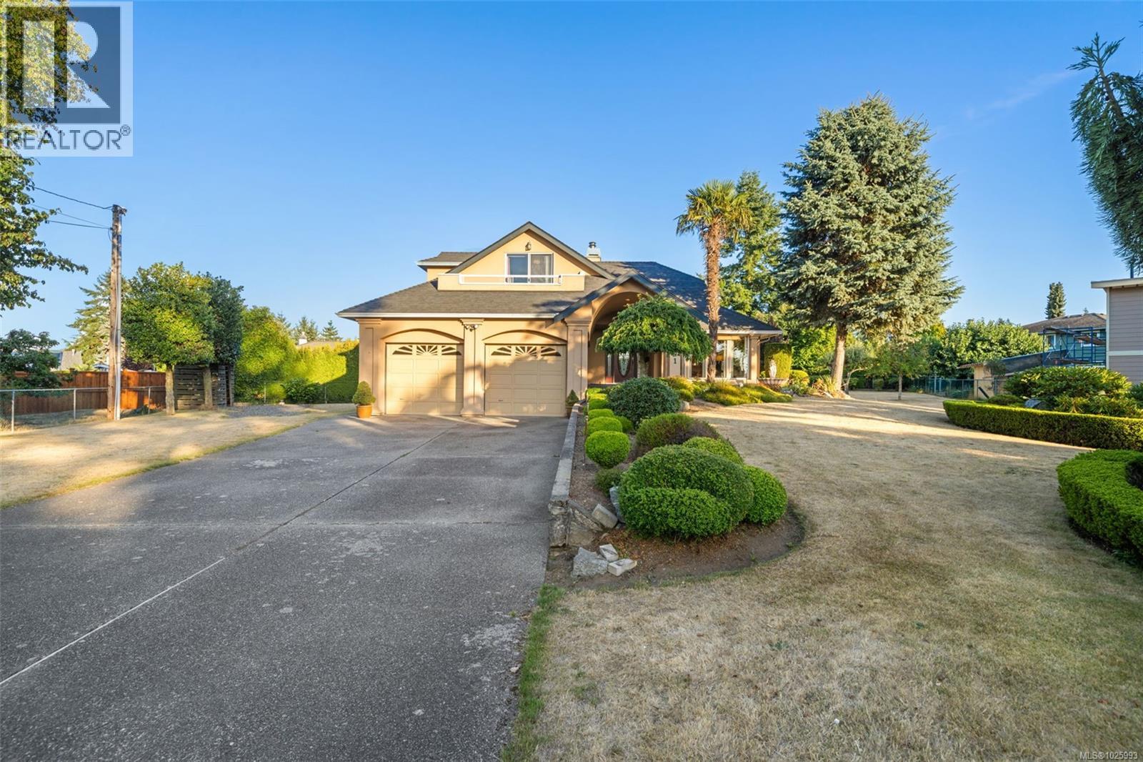 2391 Alta Vista Pl, Central Saanich