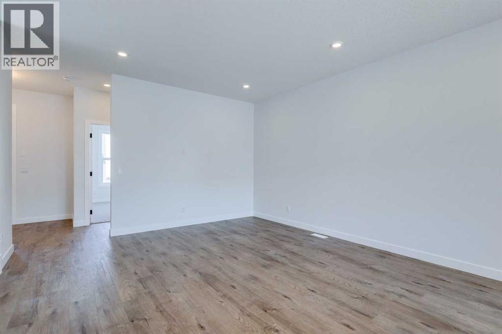 Single Family House for Sale in  Savanna Place NE Saddle Ridge Calgary 