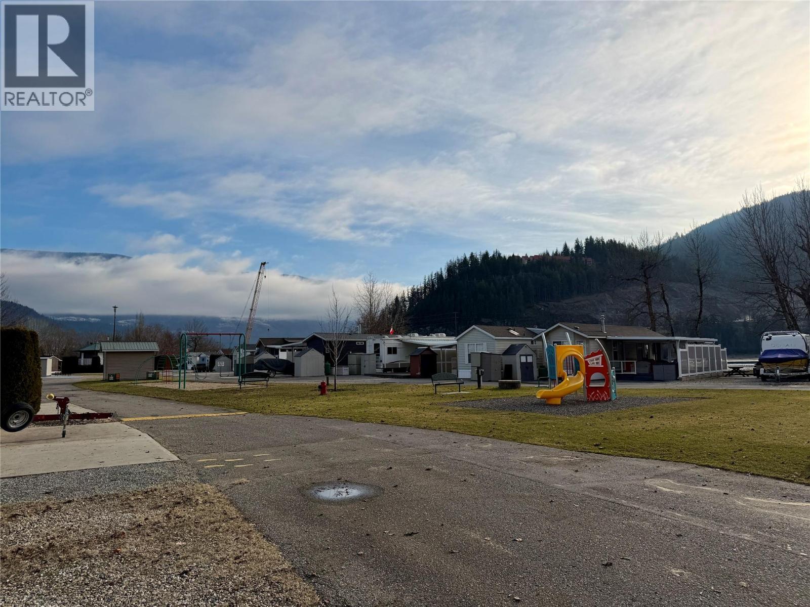 17 1455 Silver Sands Road, Sicamous