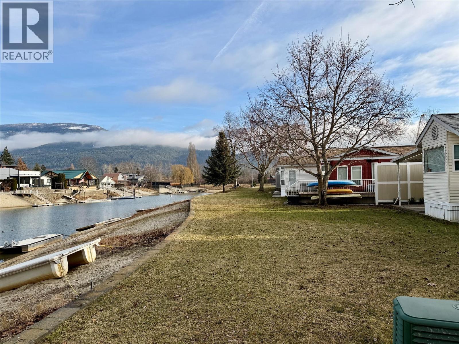 17 1455 Silver Sands Road, Sicamous