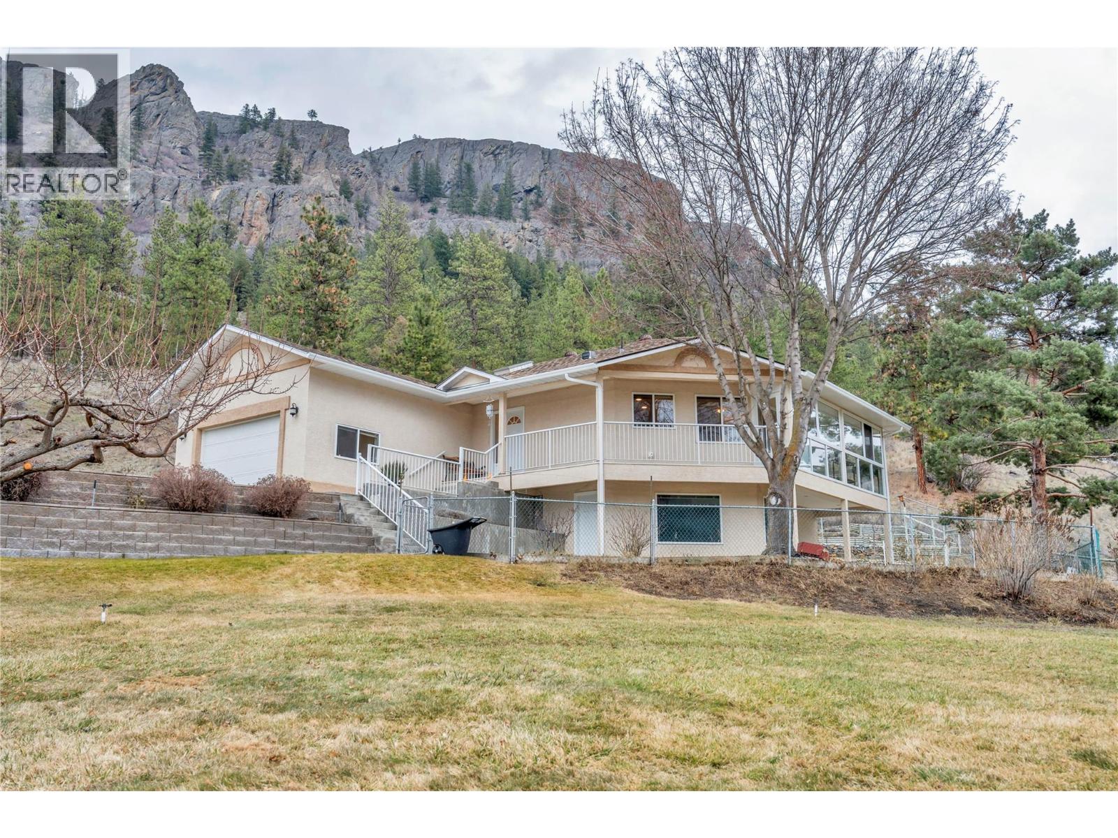 22577 Garnet Valley Road, Summerland