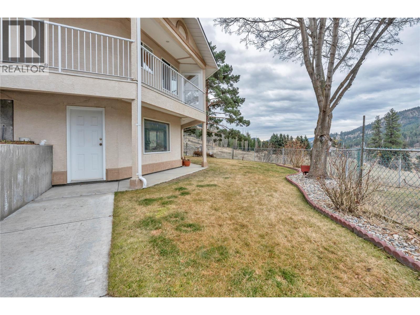 22577 Garnet Valley Road, Summerland