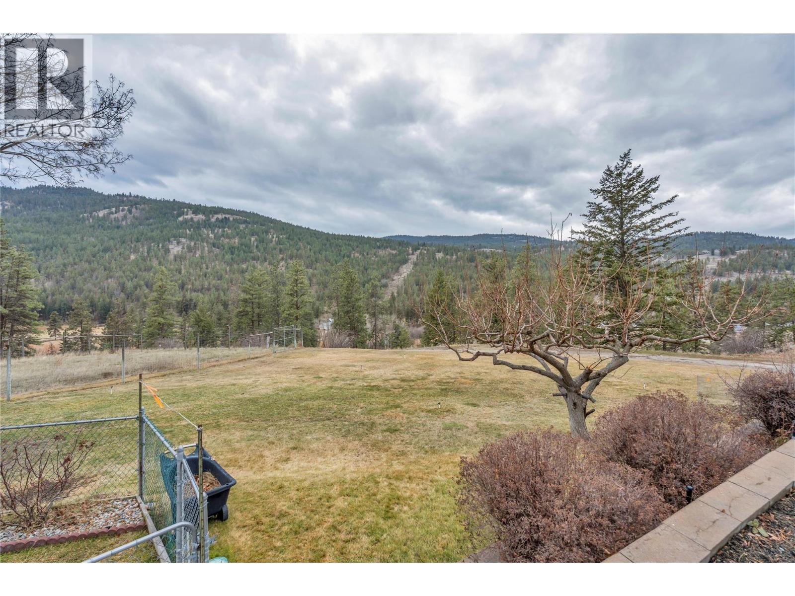 22577 Garnet Valley Road, Summerland