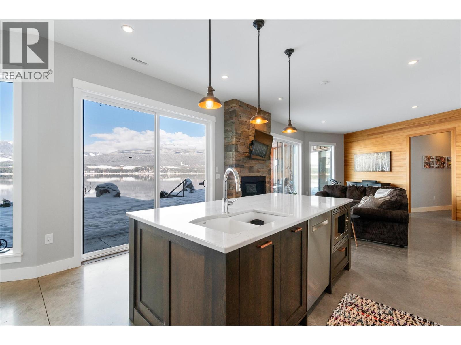  4125 Eagle Bay Road, Eagle Bay