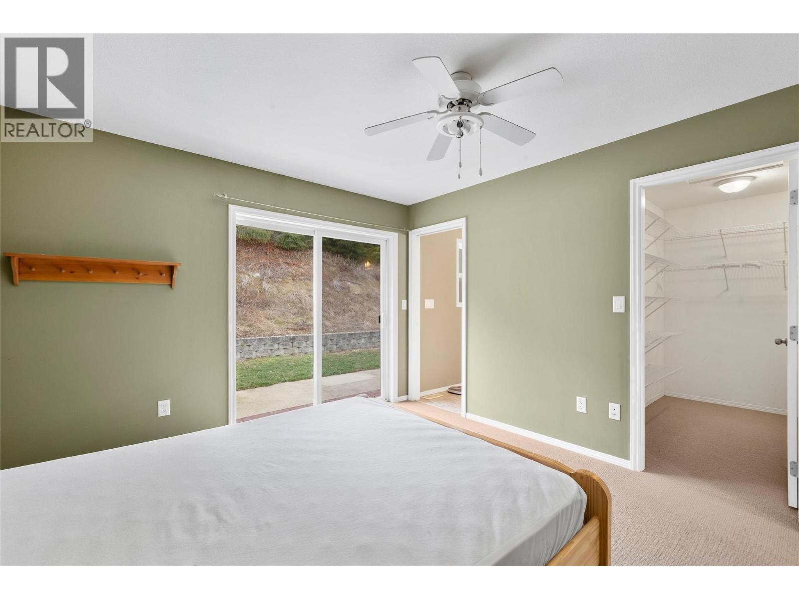 930 37 Street SE, Salmon Arm