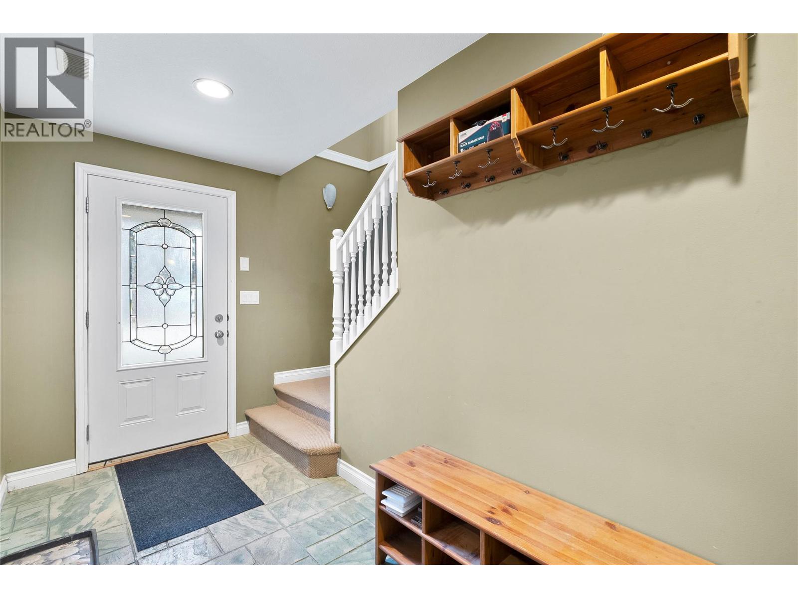 930 37 Street SE, Salmon Arm