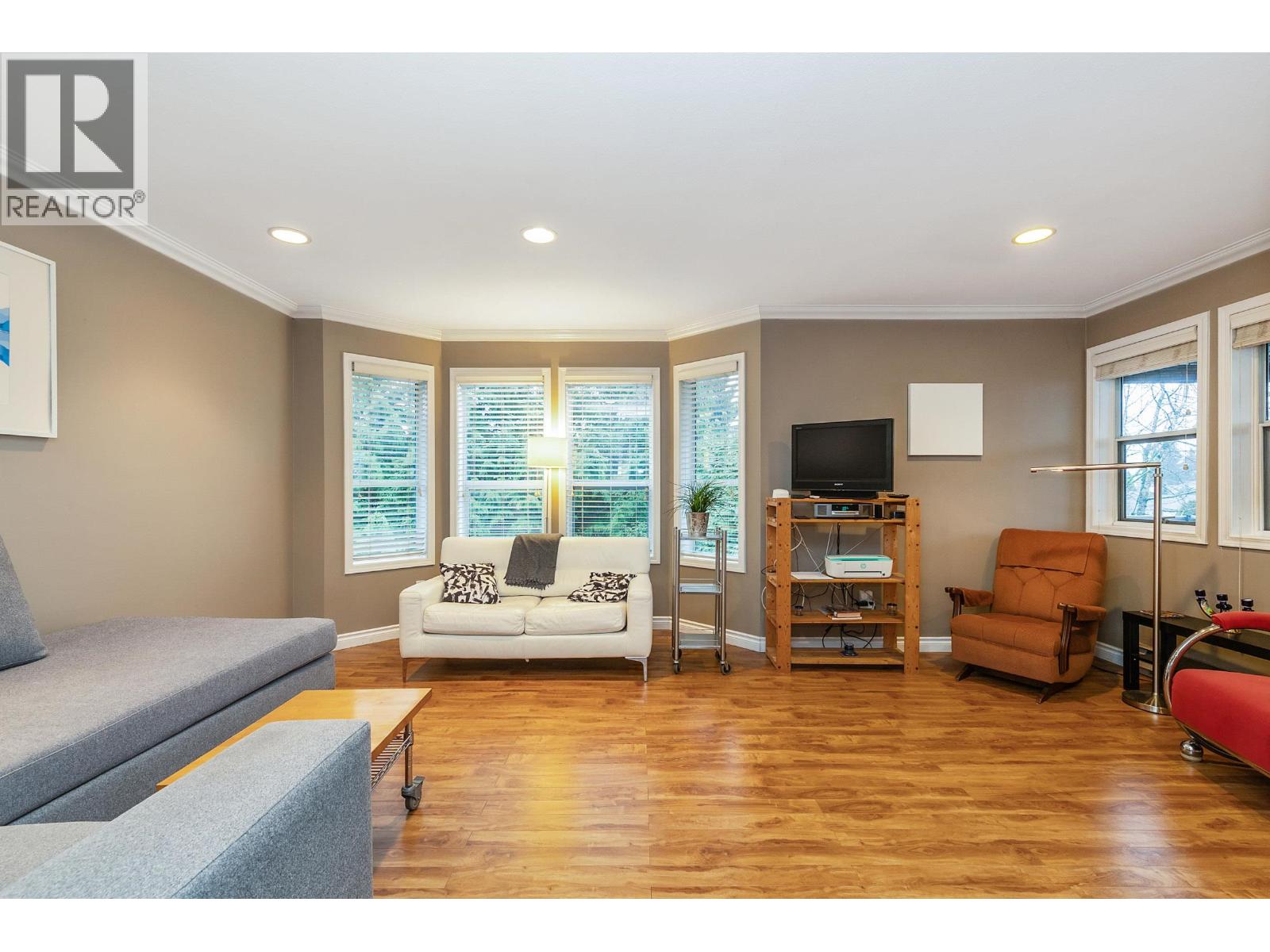 61 20554 118TH Avenue - photo 2