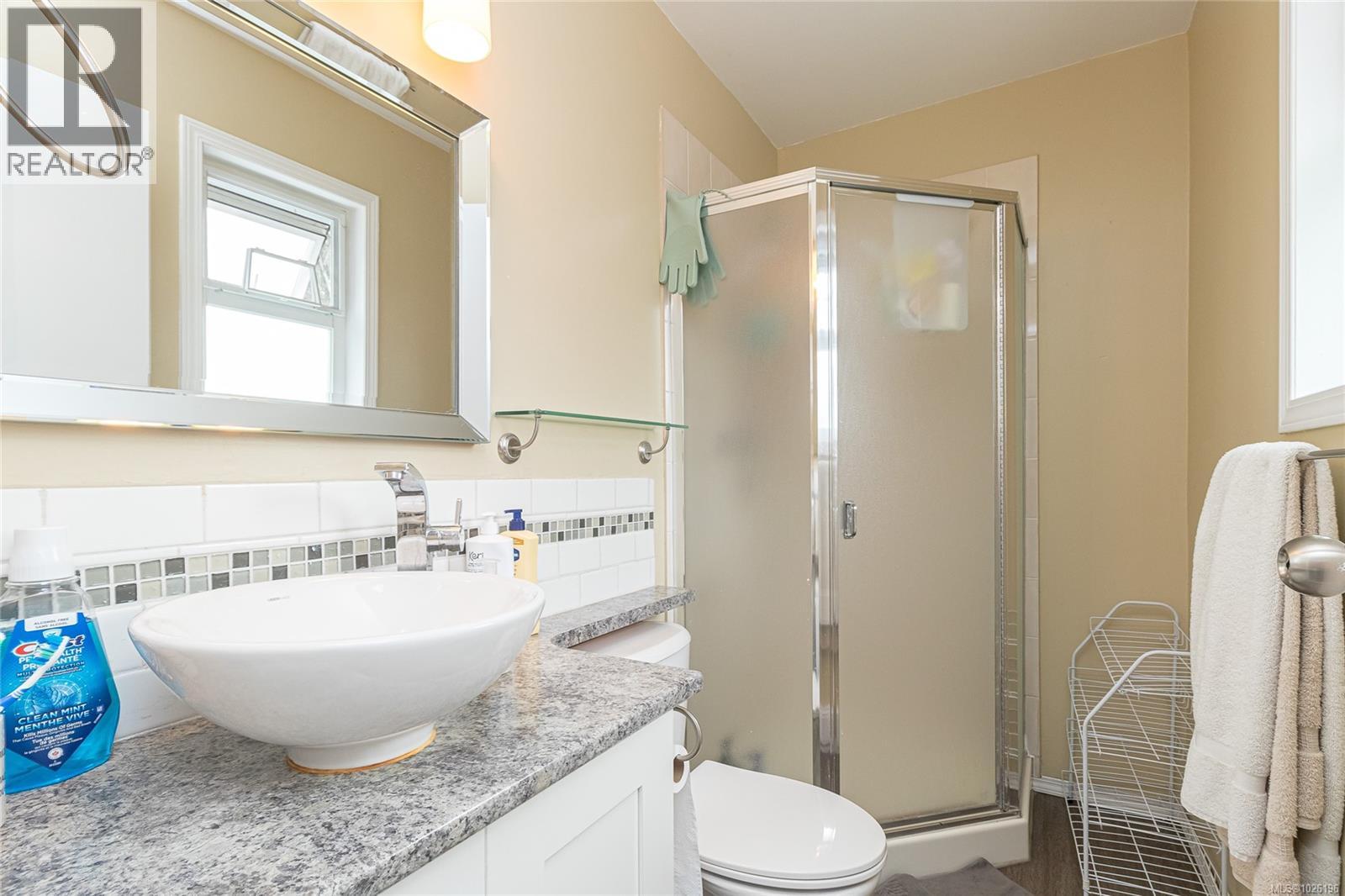  2882 Belmont Avenue, Victoria