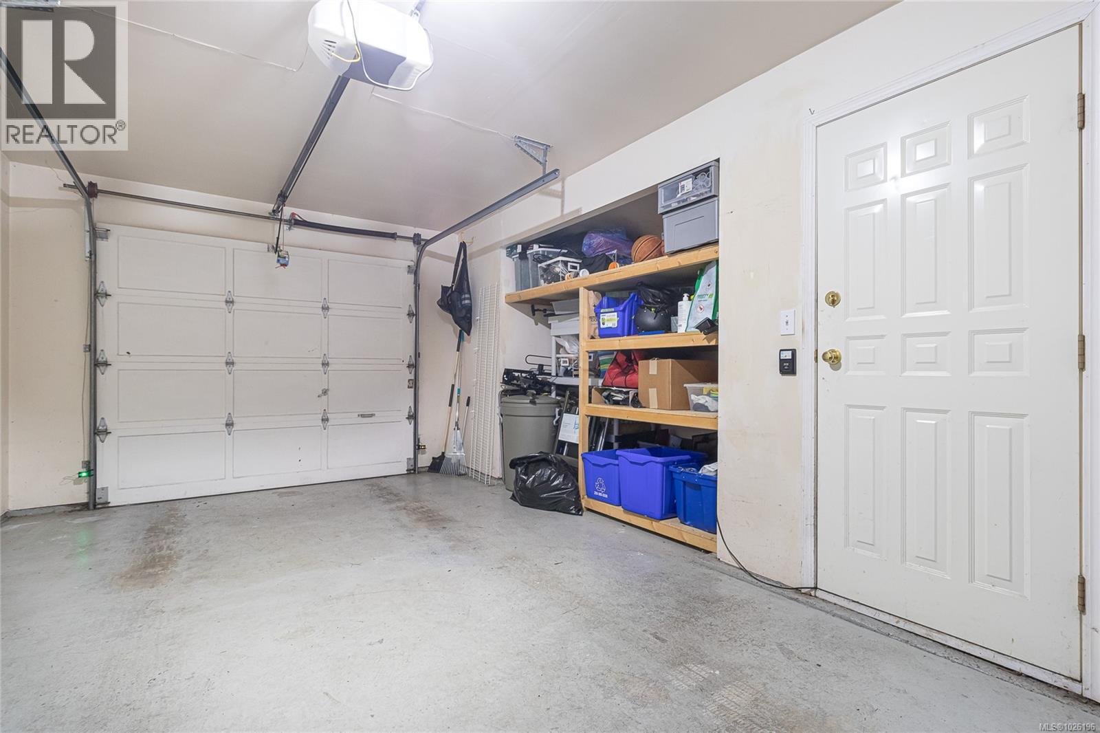  2882 Belmont Avenue, Victoria