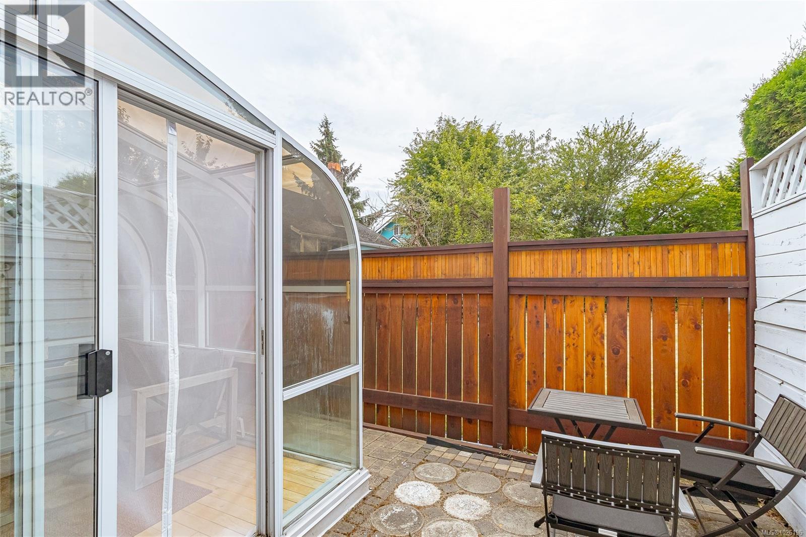  2882 Belmont Avenue, Victoria