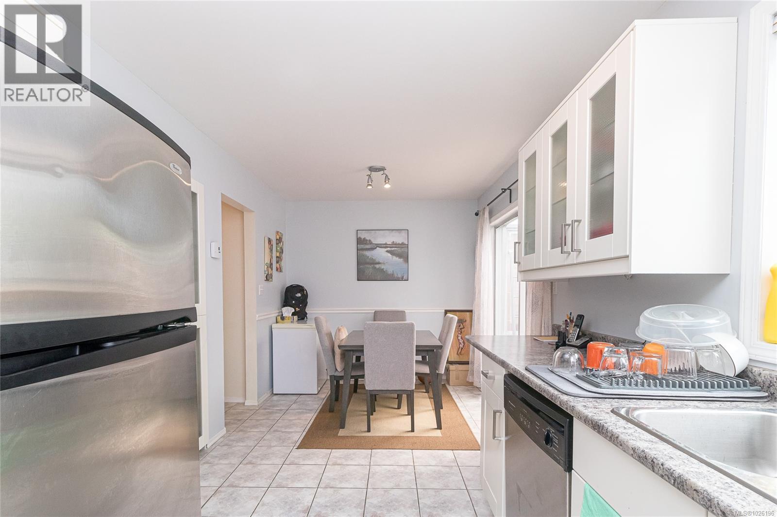  2882 Belmont Avenue, Victoria