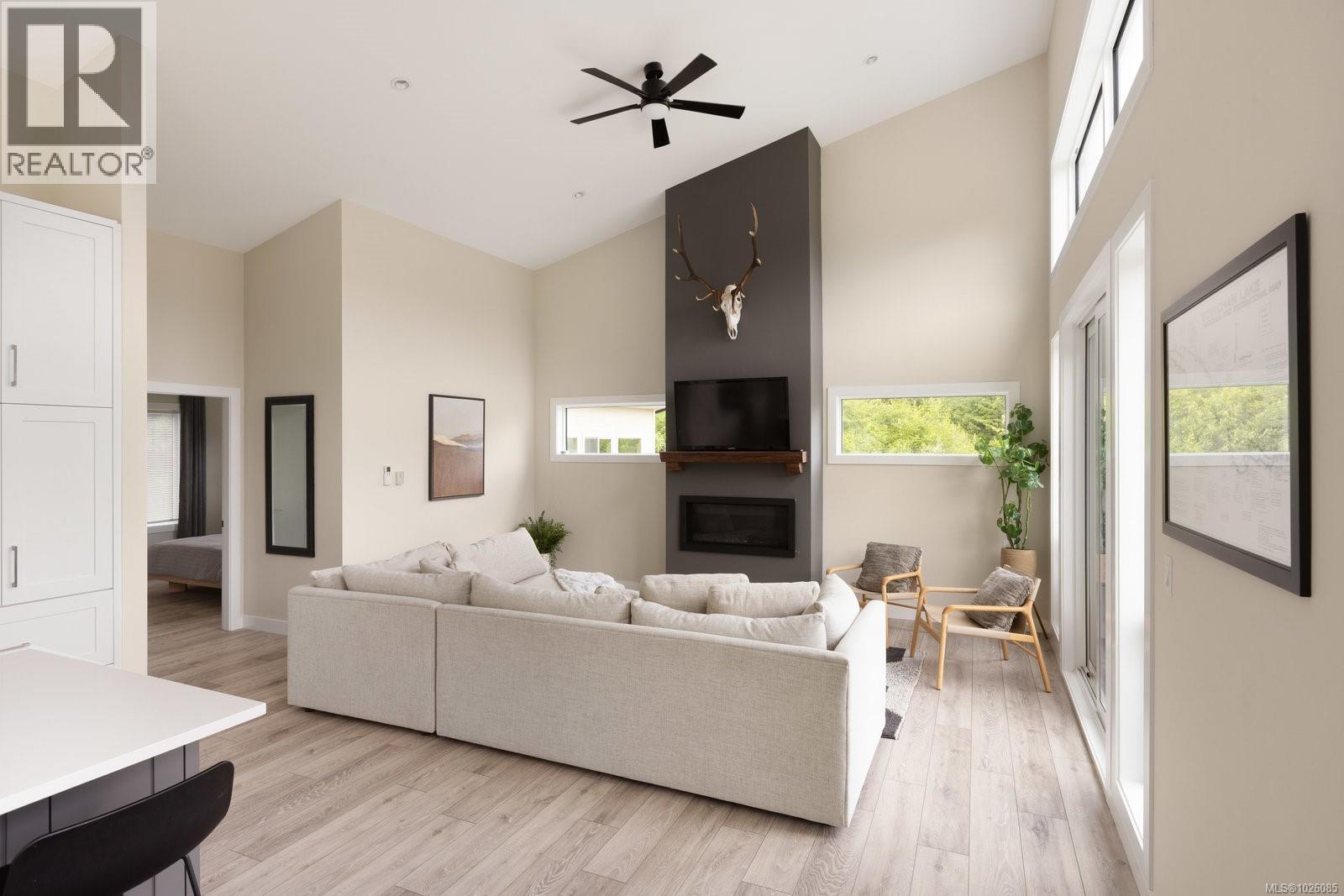 9846 Stin-Qua Rd, Honeymoon Bay