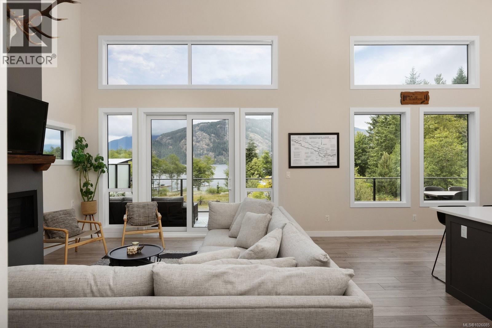 9846 Stin-Qua Rd, Honeymoon Bay