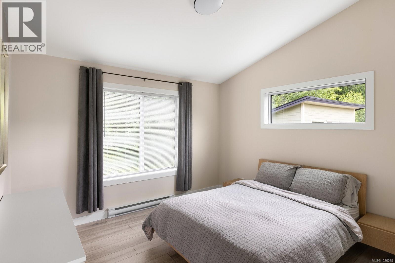 9846 Stin-Qua Rd, Honeymoon Bay