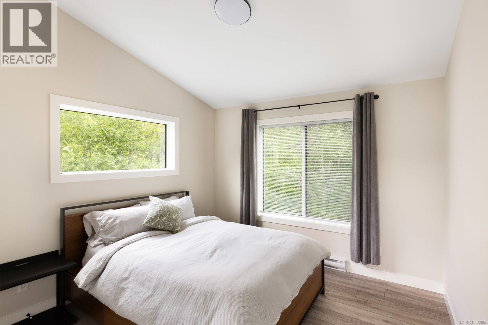 9846 Stin-Qua Rd, Honeymoon Bay