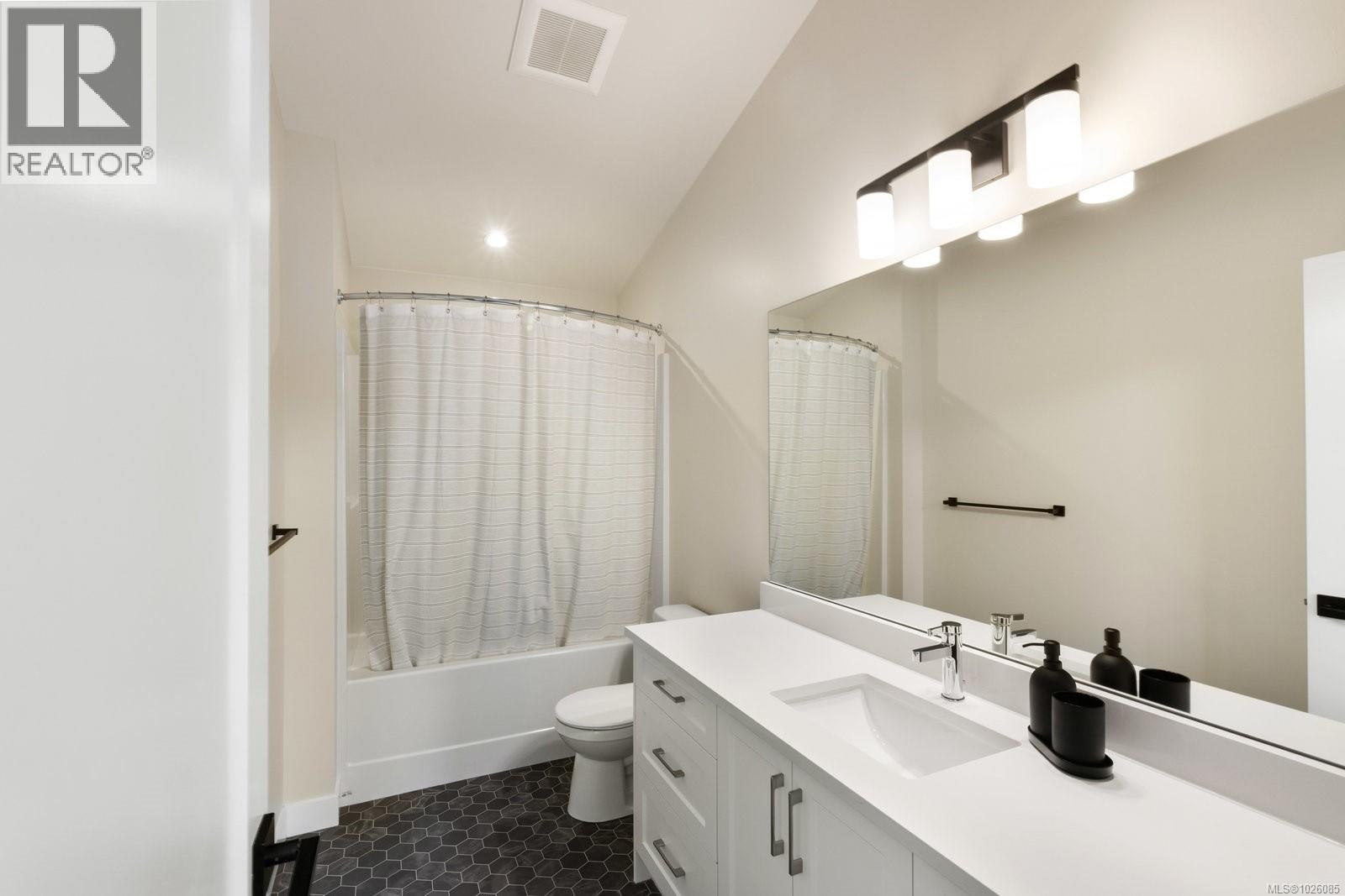 9846 Stin-Qua Rd, Honeymoon Bay