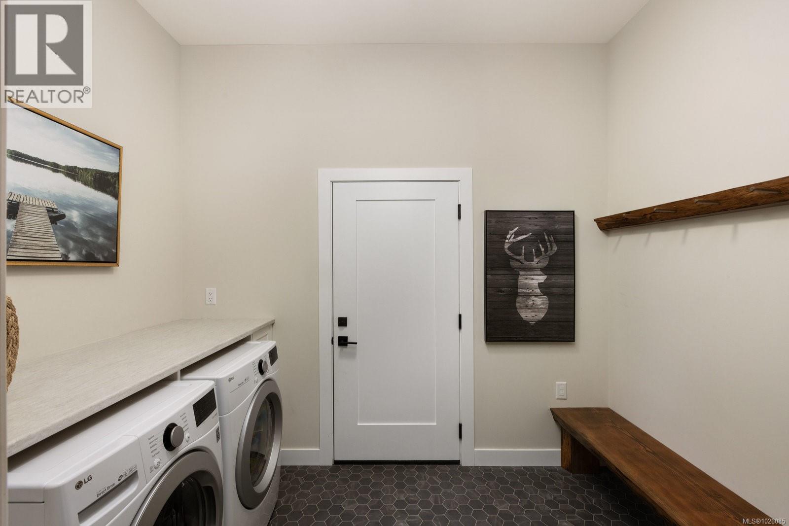 9846 Stin-Qua Rd, Honeymoon Bay