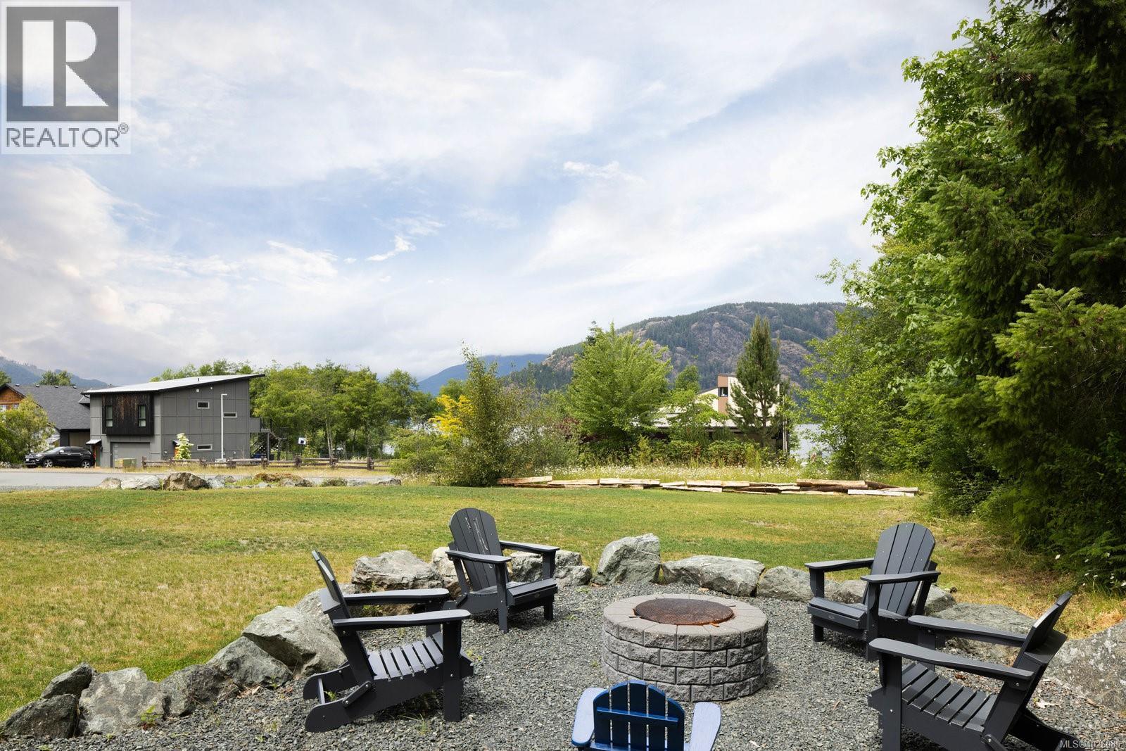 9846 Stin-Qua Rd, Honeymoon Bay