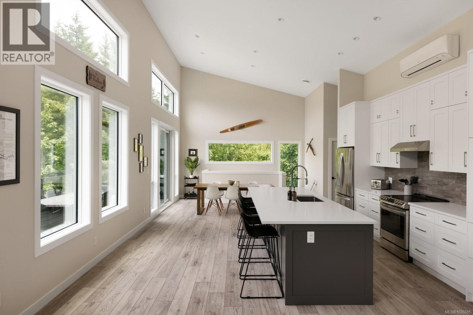 9846 Stin-Qua Rd, Honeymoon Bay