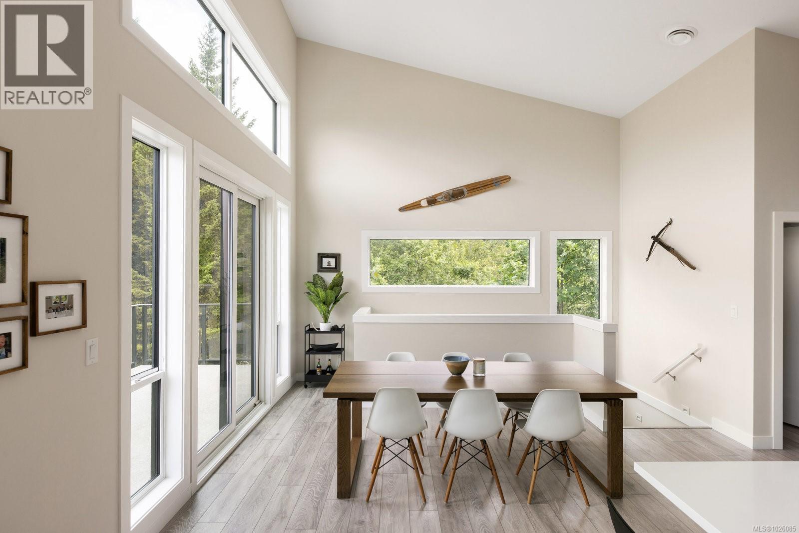 9846 Stin-Qua Rd, Honeymoon Bay