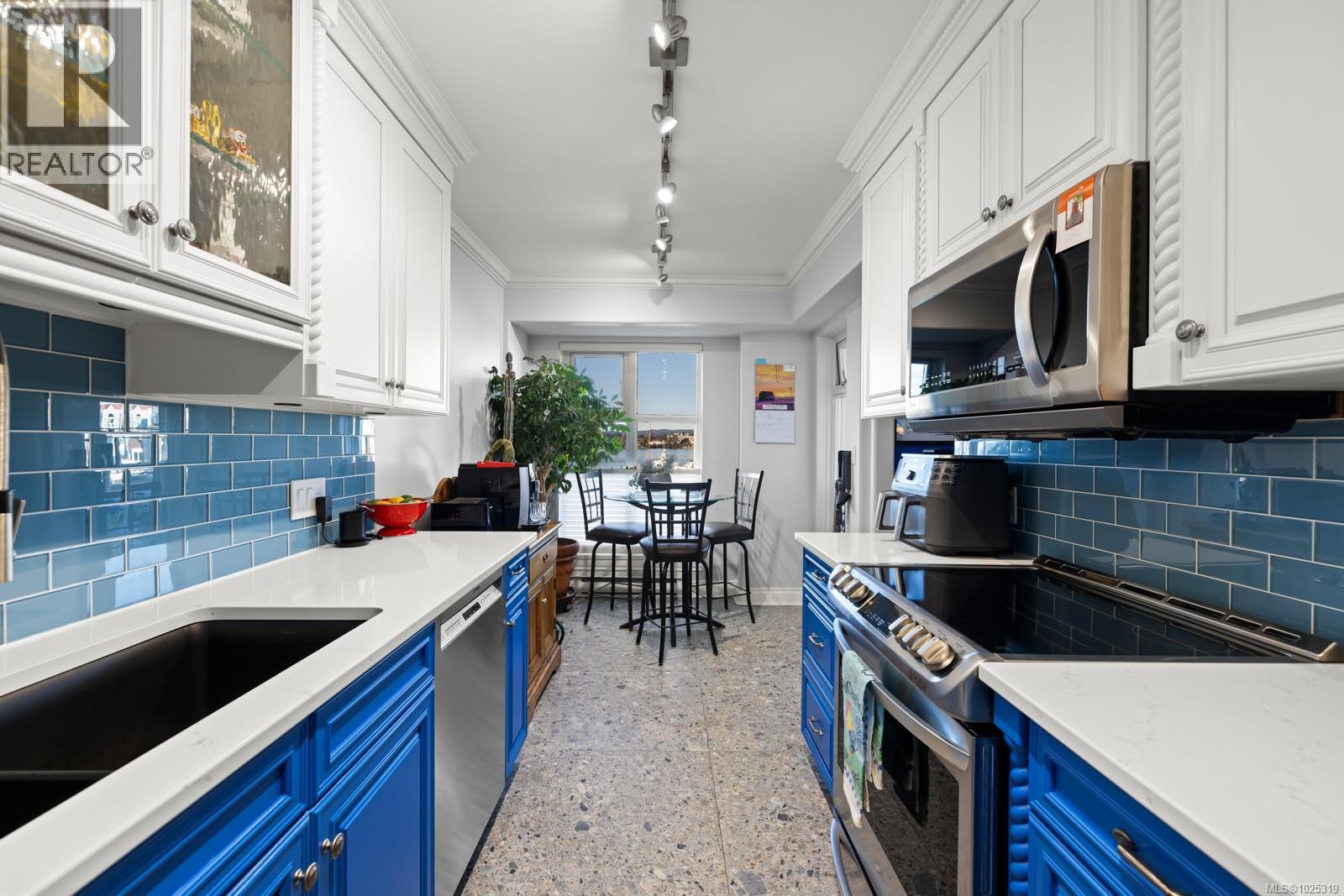 306 75 Songhees Road, Victoria