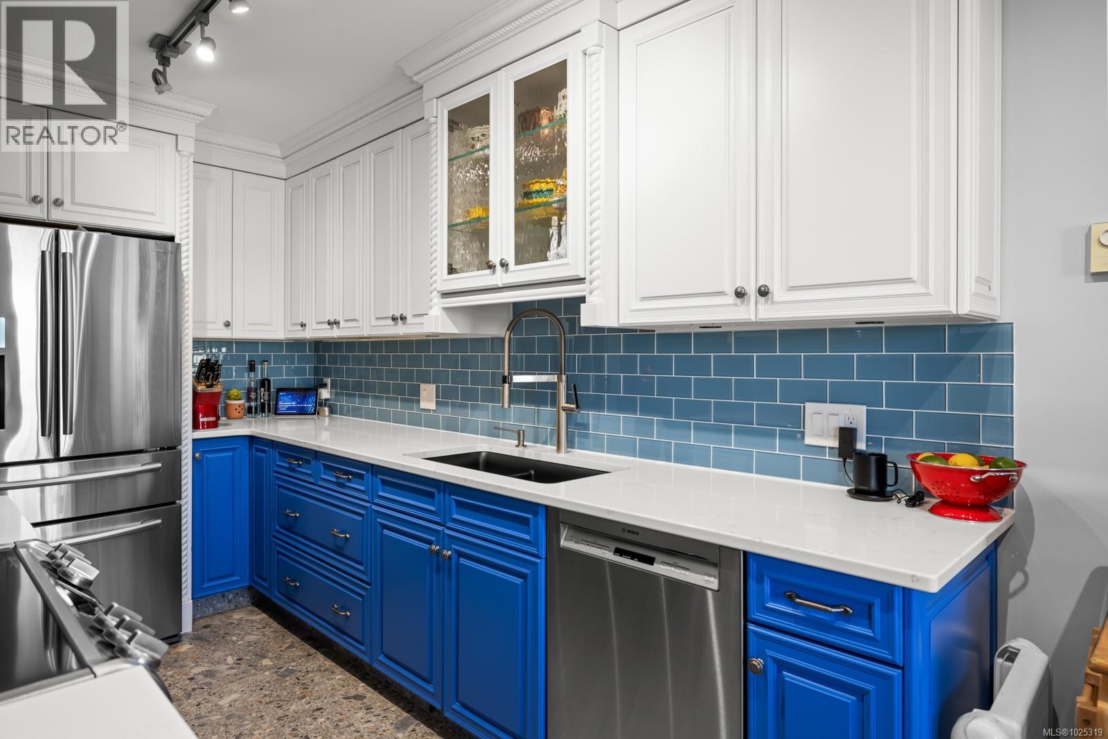 306 75 Songhees Road, Victoria