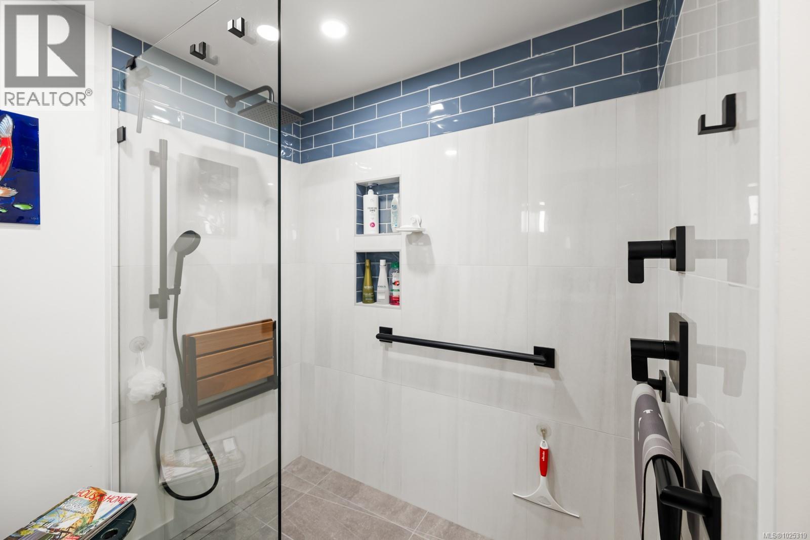 306 75 Songhees Road, Victoria